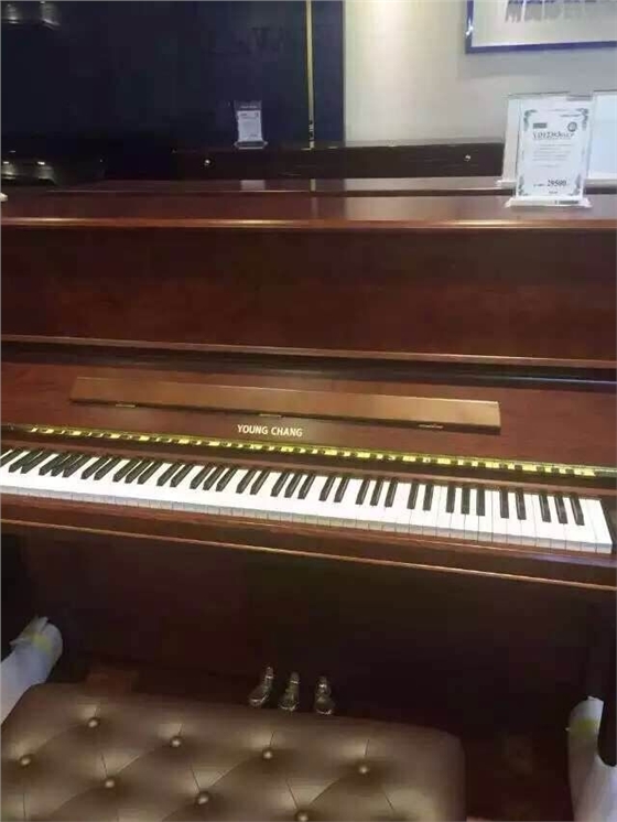 英昌钢琴yb122