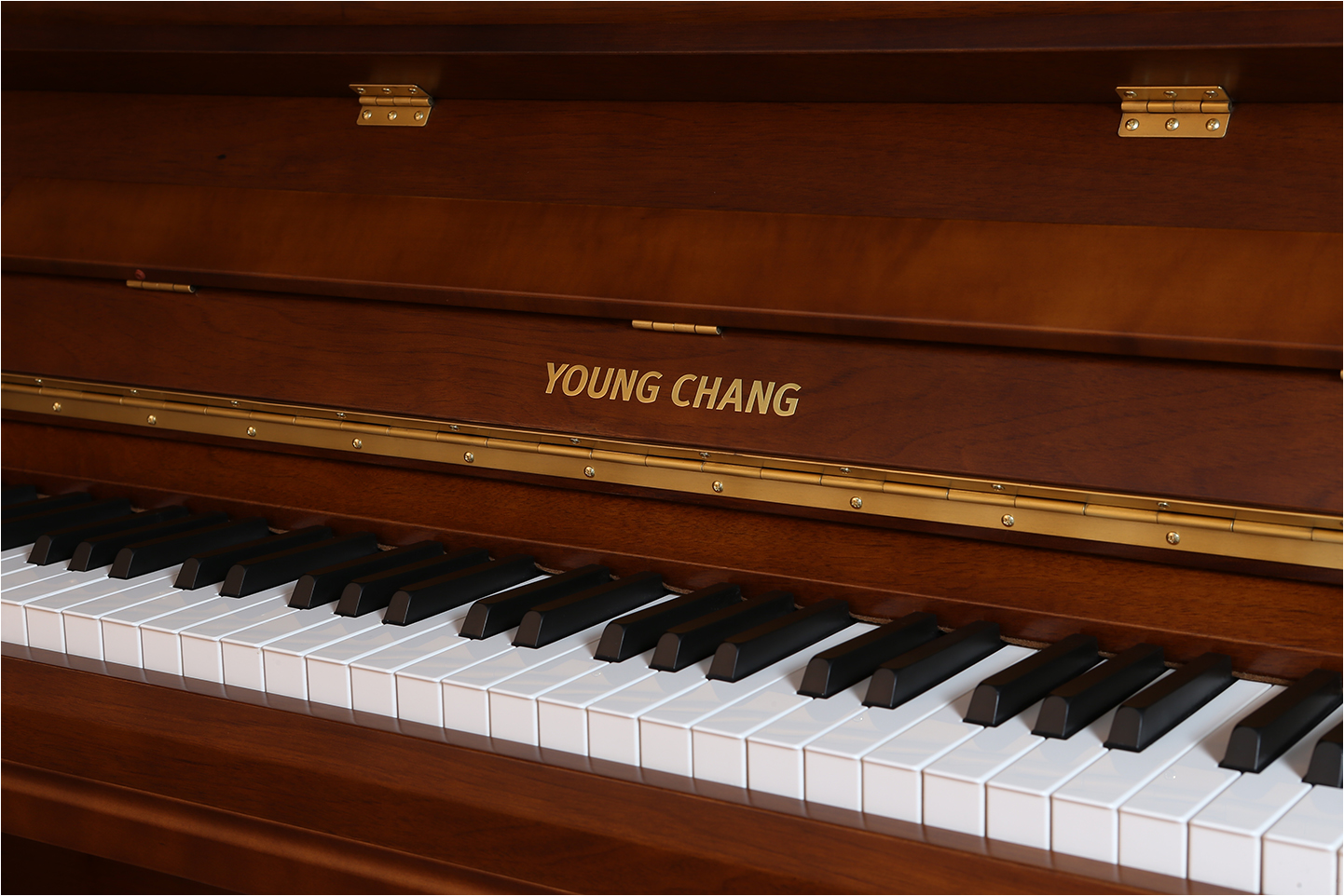 韩国英昌钢琴